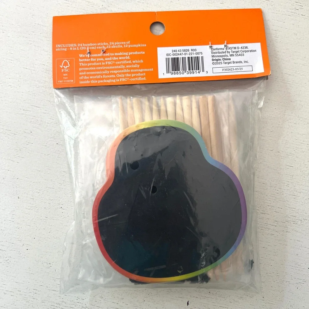 Hyde and EEK Boutique Halloween Scratch Art Sets 24 Count Pumpkin Skull Rainbow